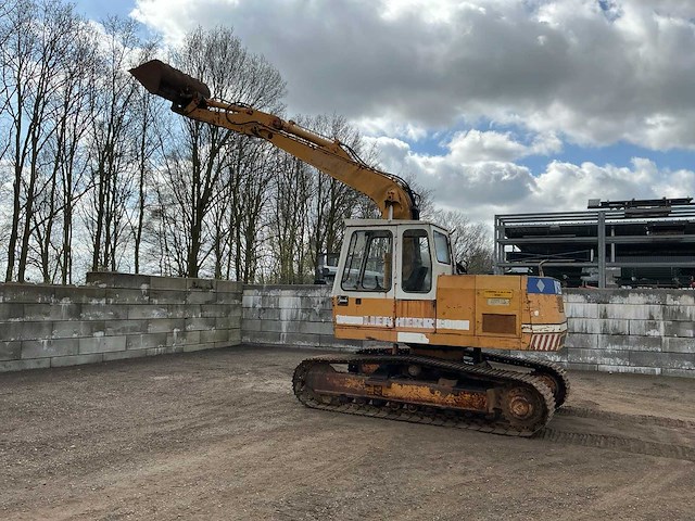 1988 liebherr r900b rupsgraafmachine - afbeelding 27 van  34