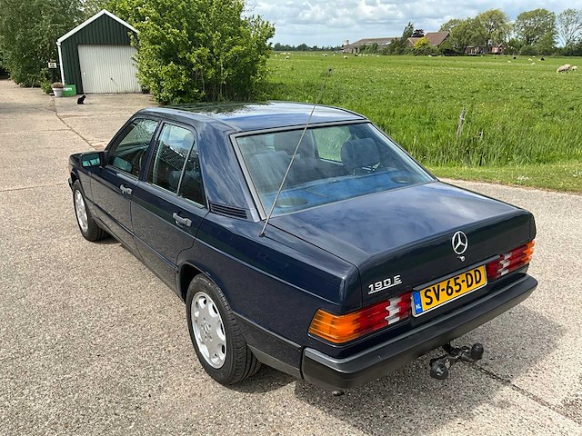 1988 mercedes-benz 190-serie 2.0 e personenauto - afbeelding 13 van  44