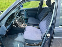 1988 mercedes-benz 190-serie 2.0 e personenauto - afbeelding 17 van  44