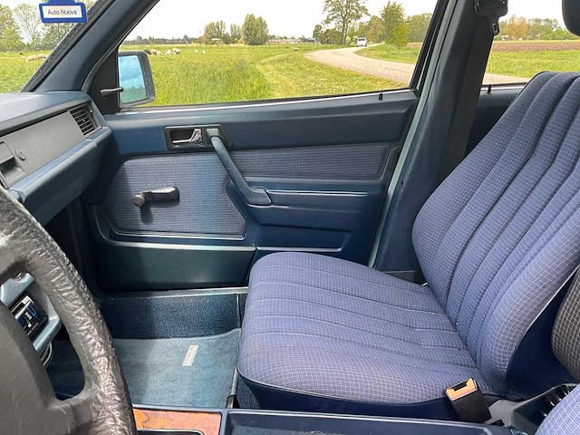 1988 mercedes-benz 190-serie 2.0 e personenauto - afbeelding 22 van  44