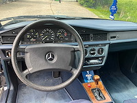 1988 mercedes-benz 190-serie 2.0 e personenauto - afbeelding 23 van  44