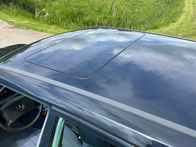 1988 mercedes-benz 190-serie 2.0 e personenauto - afbeelding 27 van  44