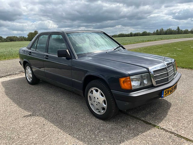 1988 mercedes-benz 190-serie 2.0 e personenauto - afbeelding 4 van  44