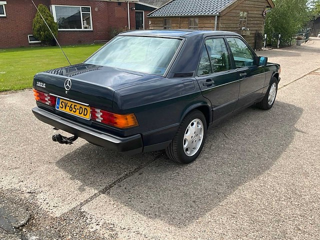 1988 mercedes-benz 190-serie 2.0 e personenauto - afbeelding 6 van  44