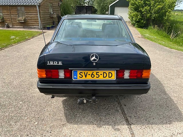 1988 mercedes-benz 190-serie 2.0 e personenauto - afbeelding 7 van  44