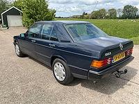 1988 mercedes-benz 190-serie 2.0 e personenauto - afbeelding 8 van  44