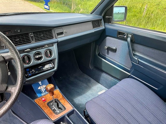 1988 mercedes-benz 190-serie 2.0 e personenauto - afbeelding 15 van  29