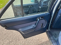 1988 mercedes-benz 190-serie 2.0 e personenauto - afbeelding 17 van  29