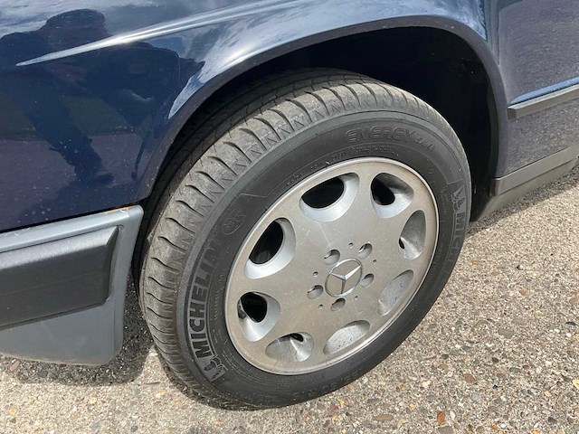 1988 mercedes-benz 190-serie 2.0 e personenauto - afbeelding 24 van  29