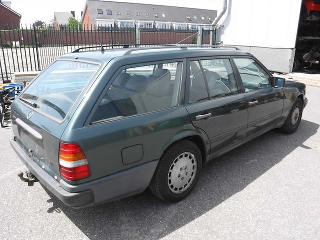1988 mercedes-benz 300 tdt | german classic estate car - afbeelding 4 van  16