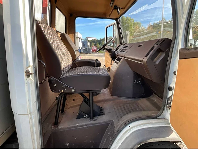 1988 mercedes-benz 700 d bedrijfswagen - afbeelding 9 van  34