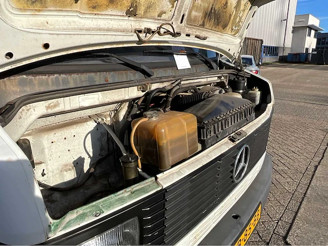 1988 mercedes-benz 700 d bedrijfswagen - afbeelding 17 van  34