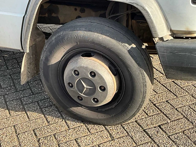 1988 mercedes-benz 700 d bedrijfswagen - afbeelding 22 van  34