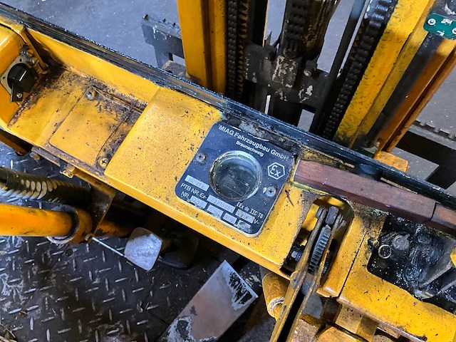 1988 miag efg 20x1 vorkheftruck - afbeelding 6 van  17