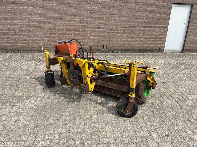 1988 nido hf 5 ds/200 veegmachine – 3-punts – pto – opvangbak - afbeelding 2 van  8