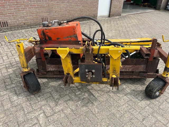 1988 nido hf 5 ds/200 veegmachine – 3-punts – pto – opvangbak - afbeelding 5 van  8