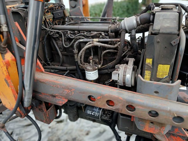 1988 renault 75.14 ls vierwielaangedreven landbouwtractor met voorlader - afbeelding 8 van  23
