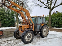 1988 renault 75.14 ls vierwielaangedreven landbouwtractor met voorlader - afbeelding 1 van  23