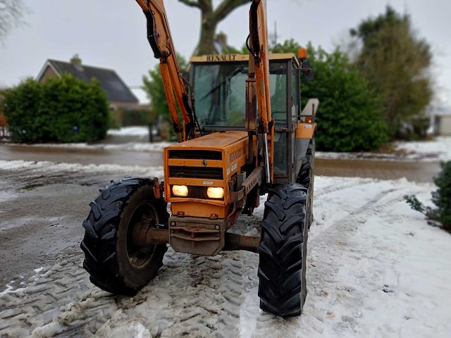 1988 renault 75.14 ls vierwielaangedreven landbouwtractor met voorlader - afbeelding 12 van  23