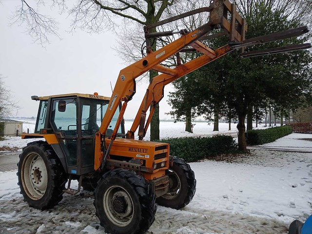 1988 renault 75.14 ls vierwielaangedreven landbouwtractor met voorlader - afbeelding 17 van  23