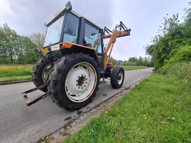 1988 renault 75.14 ls vierwielaangedreven landbouwtractor - afbeelding 15 van  25