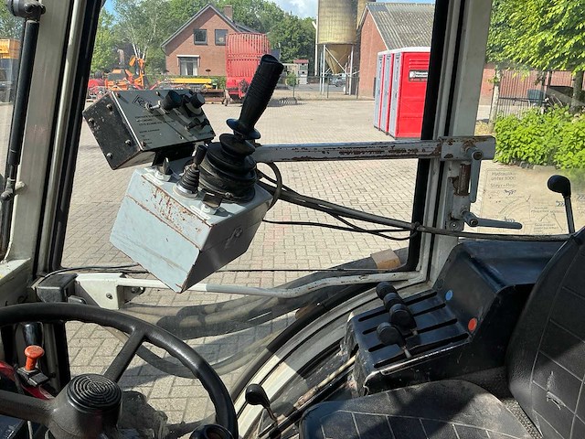 1988 steyr 8075 compacttractor met slotenmaaier - afbeelding 14 van  23
