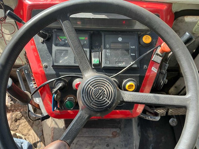 1988 steyr 8075 compacttractor met slotenmaaier - afbeelding 15 van  23