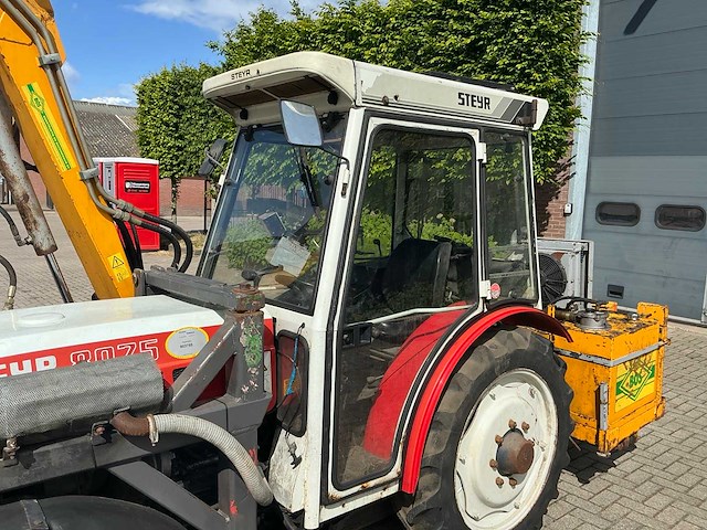1988 steyr 8075 compacttractor met slotenmaaier - afbeelding 23 van  23