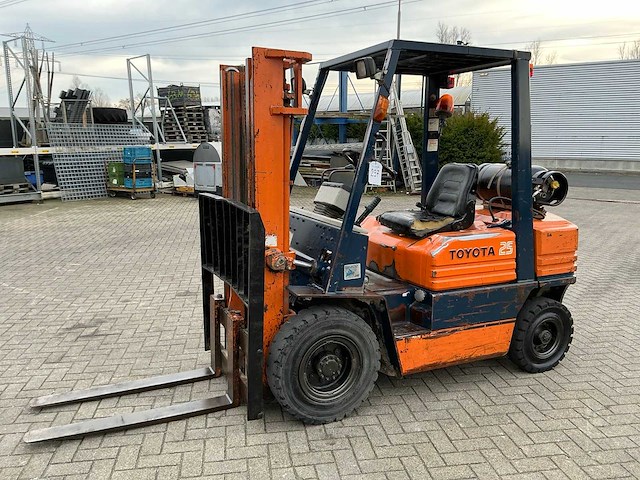 1988 toyota 42 5 fgf 25 vorkheftruck - afbeelding 1 van  29