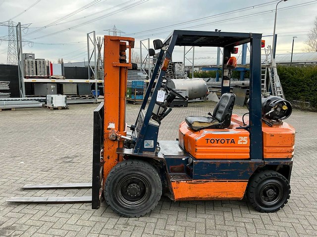 1988 toyota 42 5 fgf 25 vorkheftruck - afbeelding 12 van  29