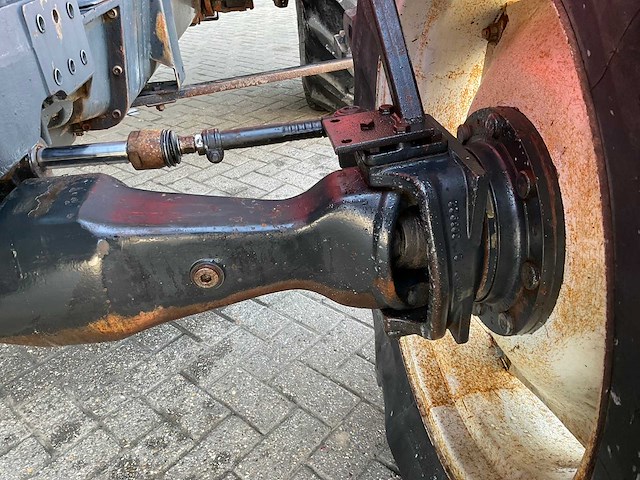 1988 valmet 905 autocontrol vierwielaangedreven landbouwtractor - afbeelding 7 van  39