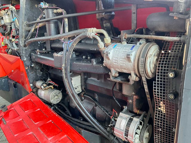 1988 valmet 905 autocontrol vierwielaangedreven landbouwtractor - afbeelding 26 van  39