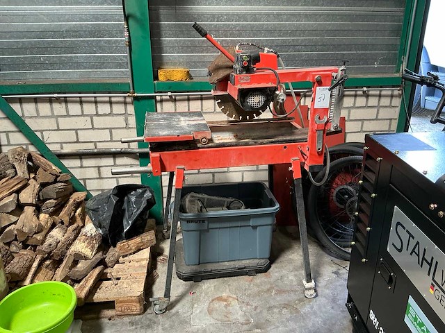 1988 van noorden diane zaagtafel - afbeelding 1 van  5