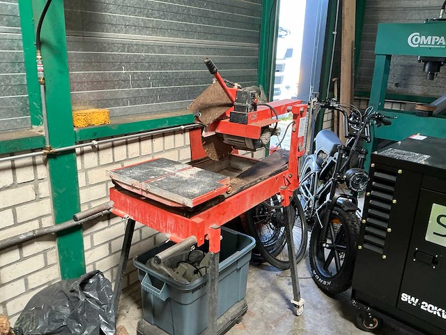 1988 van noorden diane zaagtafel - afbeelding 2 van  5