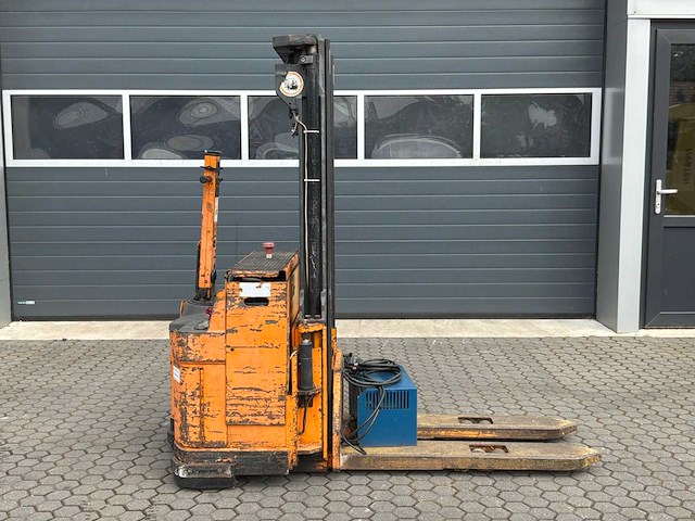 1988 wagner egv 1600b stapelaar - afbeelding 3 van  10