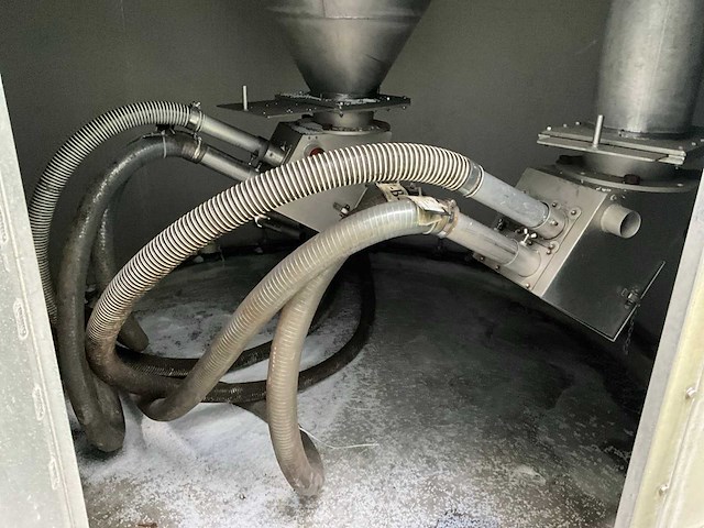 1988 zeppelin 110 m3 verticale aluminium opslagsilo - afbeelding 11 van  13