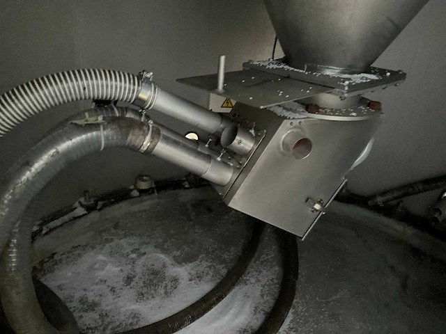 1988 zeppelin 110 m3 verticale aluminium opslagsilo - afbeelding 12 van  13