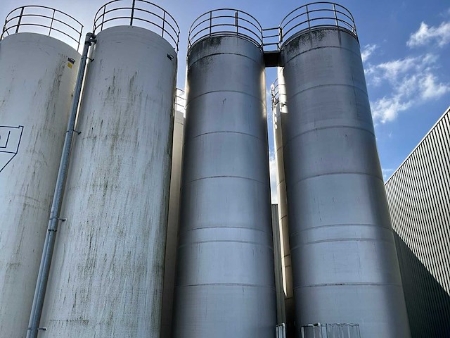 1988 zeppelin 110 m3 verticale aluminium opslagsilo - afbeelding 1 van  7