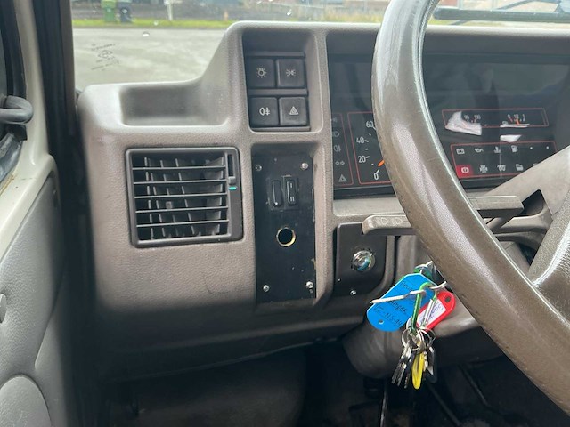 1989 - peugeot - 280 h52c - camper/kampeerwagen - afbeelding 16 van  20