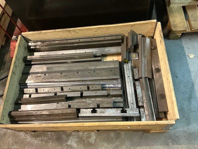 1989 amada it 025-12 kantbank - afbeelding 2 van  10