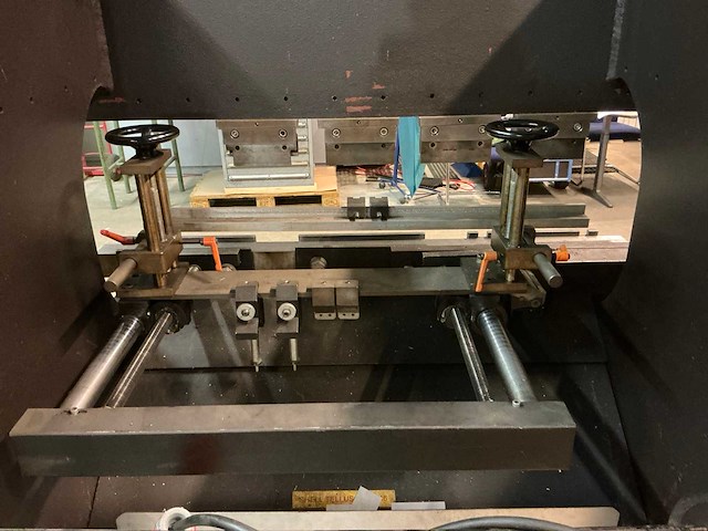 1989 amada it 025-12 kantbank - afbeelding 7 van  10