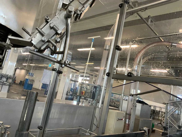 1989 bertolaso capvit 31,5x24 dop flessensluitmachine - afbeelding 2 van  36