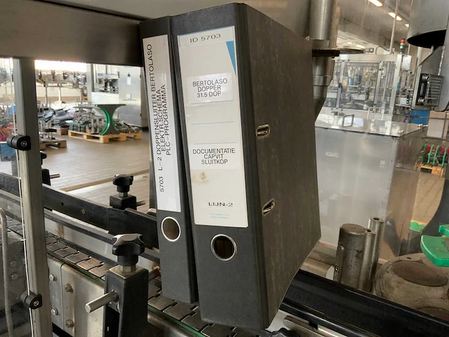 1989 bertolaso capvit 31,5x24 dop flessensluitmachine - afbeelding 4 van  36