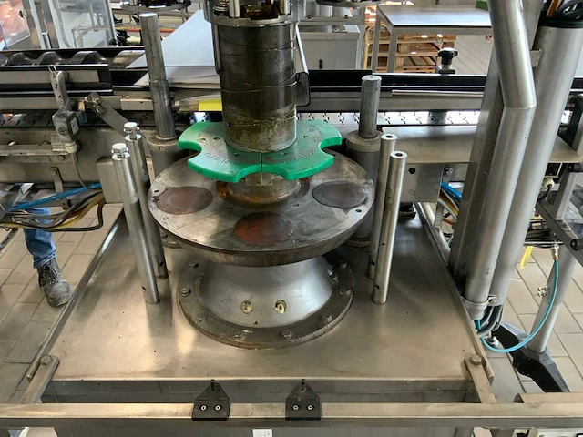 1989 bertolaso capvit 31,5x24 dop flessensluitmachine - afbeelding 11 van  36
