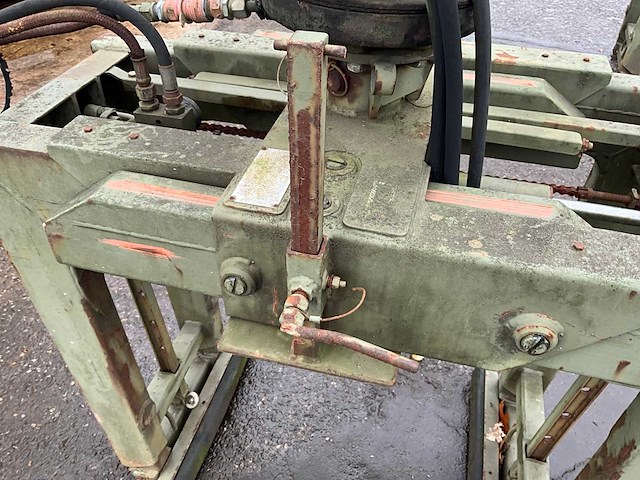 1989 b.m.e 854-6991 steenklem - afbeelding 2 van  7