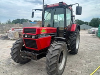 1989 case international 845 xl vierwielaangedreven landbouwtractor - afbeelding 1 van  6