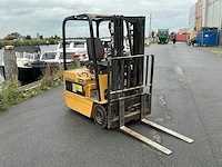 1989 caterpillar f30 vorkheftruck elektrisch - afbeelding 6 van  13
