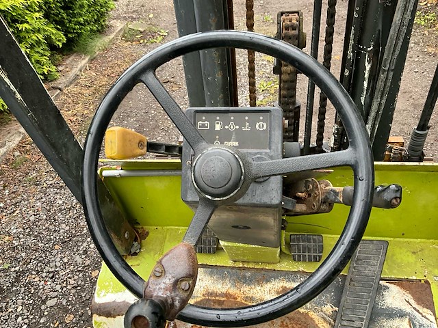 1989 clark dpm25n vorkheftruck - afbeelding 4 van  17