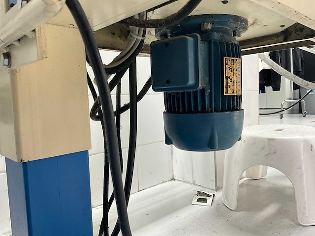 1989 comel 631 strijktafel opstelling - afbeelding 4 van  5