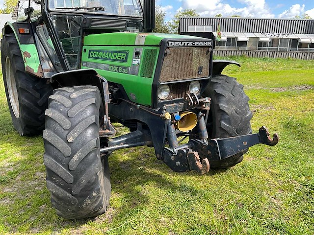 1989 deutz-fahr dx 6.05 commander vierwielaangedreven landbouwtractor - afbeelding 12 van  38